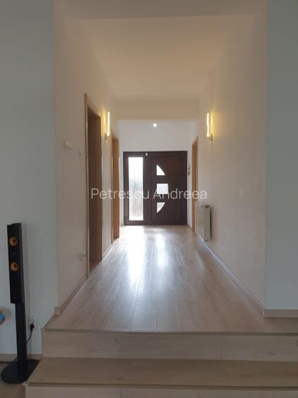 Casa individuala 318mp D + P + E si teren propriu 600 mp - 14