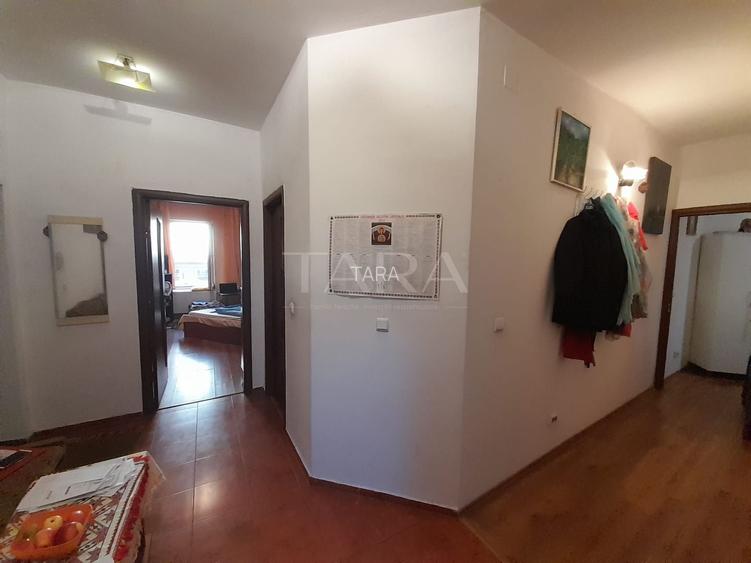 Apartament cu 3 camere în zonă centrală, compartimentat eficient. - 7