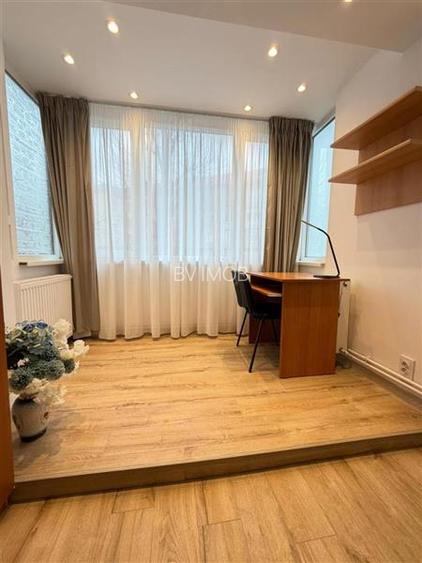 Inchiriem Apartament 2 Camere, Mobilat, Semidecomandat, Centrul Civic - 8