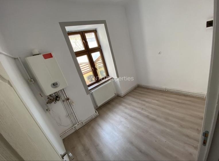 SPATIU COMERCIAL 75MPU ULTRACENTRAL - 3