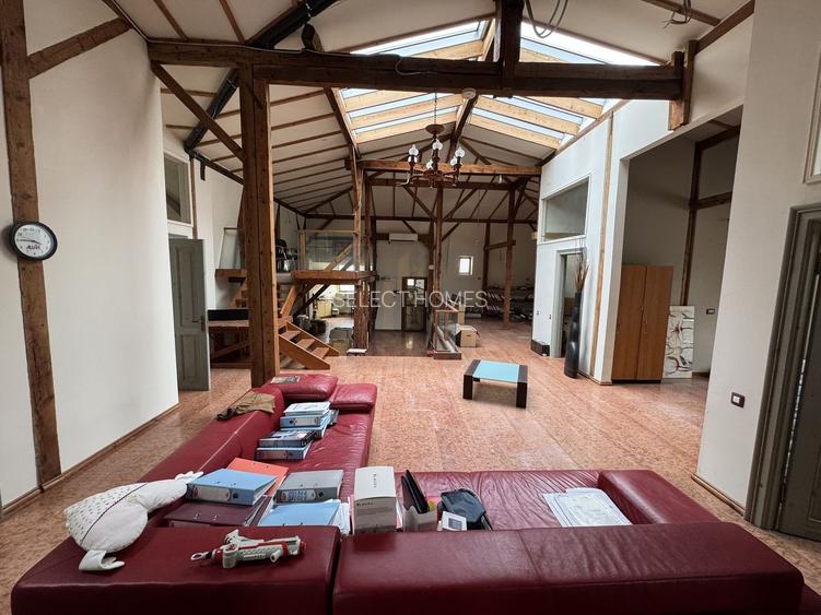 Vila istorica de vanzare in zona *Unirii* | 21 camere | curte, garaj - 49