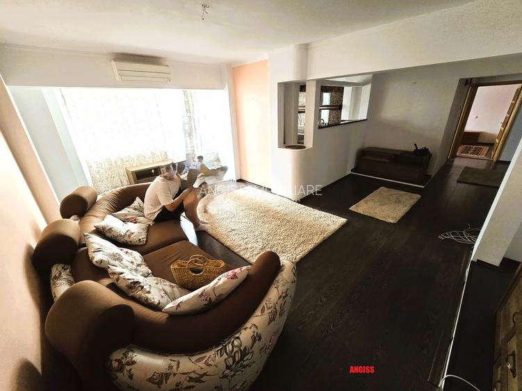 Apartament cu 3 camere str VICTORIEI - 2