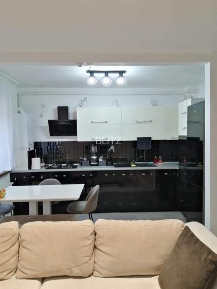 2 camere, 57mp, la cheie, zona Sub Cetate, boxa, parcare! - 9