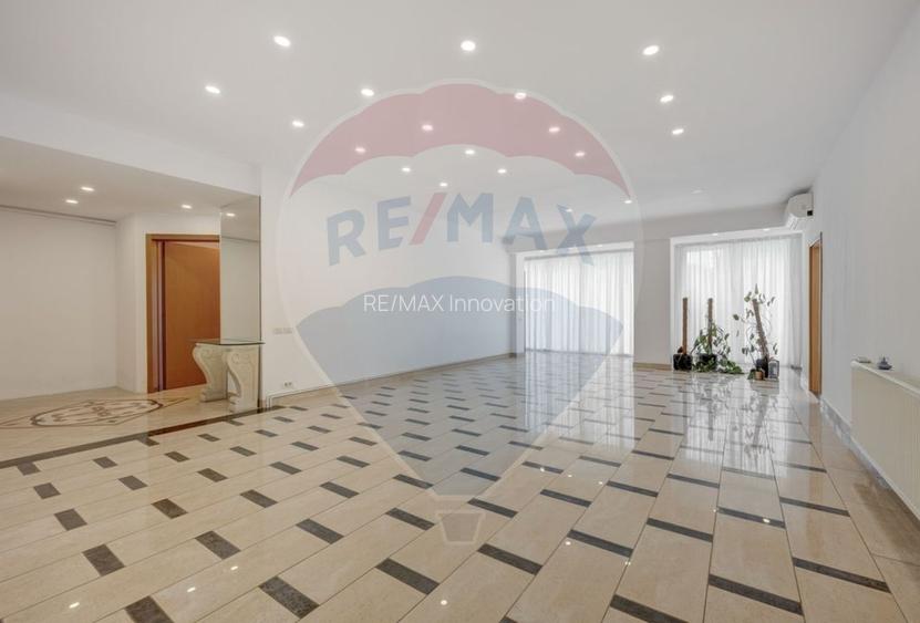 Apartament de 4 camere Primăverii /finisaje premium/ vedere Lac Bordei - 3