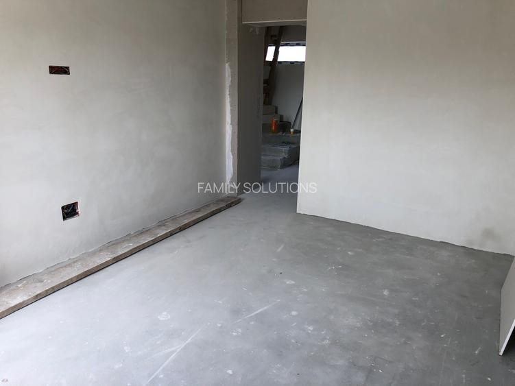 Proiect nou pozitie foarte buna. P+1+M. 5 cam - 24