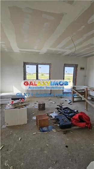 Vanzare 3 camere casa Clinceni- Olteni - 2