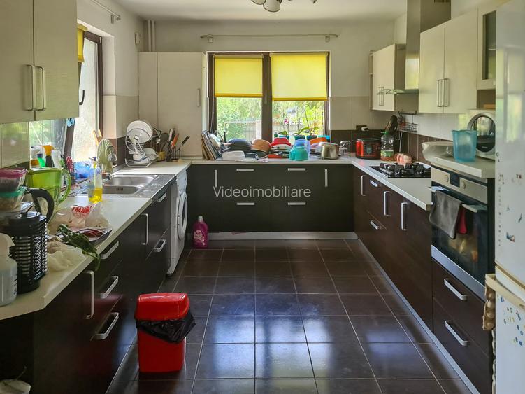 Casă cu livadă și curte, 182mp utili, P+E+M, Câmpina - 8