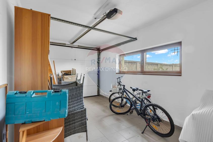 Casă noua pe colt si teren 1079 mp de vanzare in Macea,Arad - 28