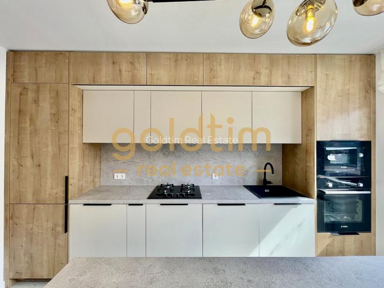 SUPERBA/SPATII DEPOZITARE/ANSAMBLU INCHIS CU PISCINA/RENOVATA - 11