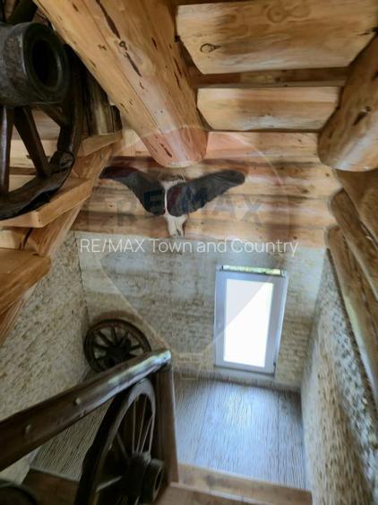 Casă / Vilă cu 6 camere de vânzare - 1