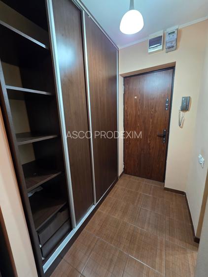 Garsoniera vanzare Bd. 1 Decembrie, Titan, apropiere pta Minis, metrou - 6