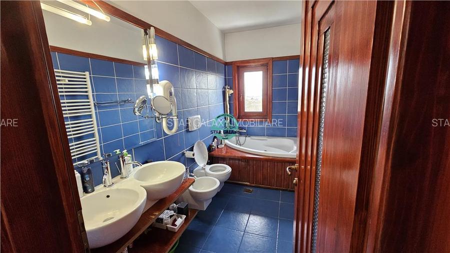 Vand casa de 380 mp, cu teren de 3500 mp in Sangeorgiu de Mures - 13