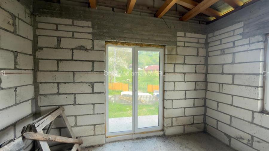 Casa P+1E la rosu de vanzare in Valea Doftanei | Teren 1000 mp | Trăisteni - 6