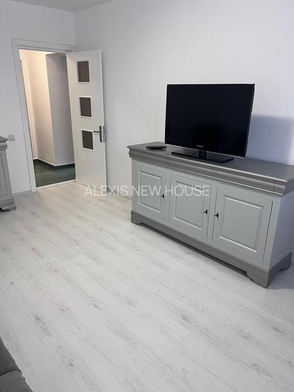 De închiriat – Apartament 2 camere MODERN– Zona Delfinariu(AXI104) - 2