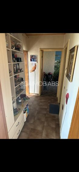 Vânzare apartament 3 camere - 5