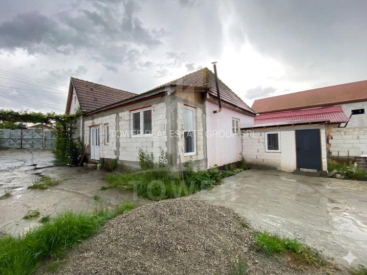 Casă de vânzare | 100 mp utili | Teren 980 mp | Daia - 10
