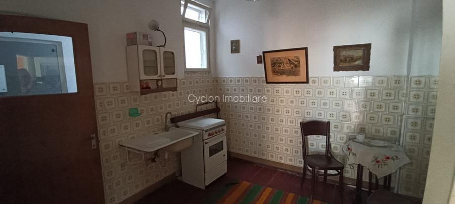 Vanzare casa solida 4 cam in Ploiesti zona Marasesti Sala Sporturilor Olimpia - 17