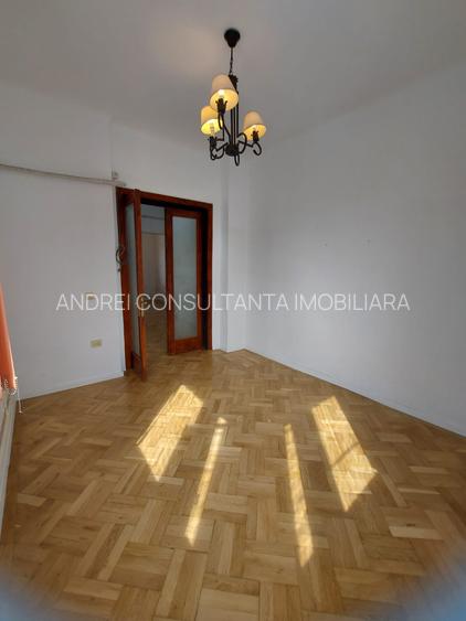 Vanzare 3/4 camere in vila Cotroceni la etajul 1 - 10