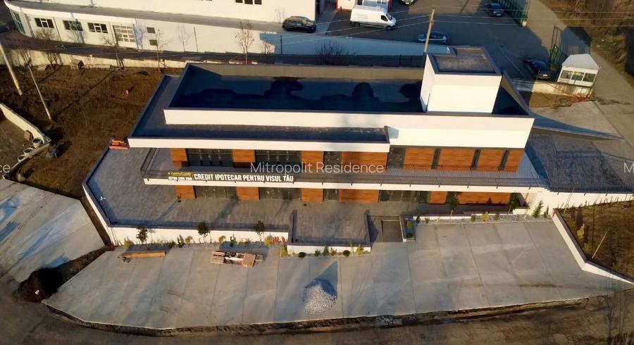 Spațiu comercial modern - peste 20 de locuri de parcări - 4