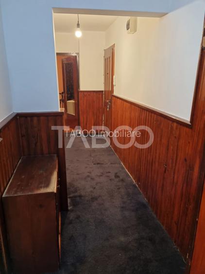 Apartament pretabil pentru afacerea ta 2 camere decomandat  Parter - 5