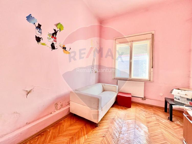 De vânzare casă cu 4 camere, Ultracentral, str Mihai Eminescu - 15