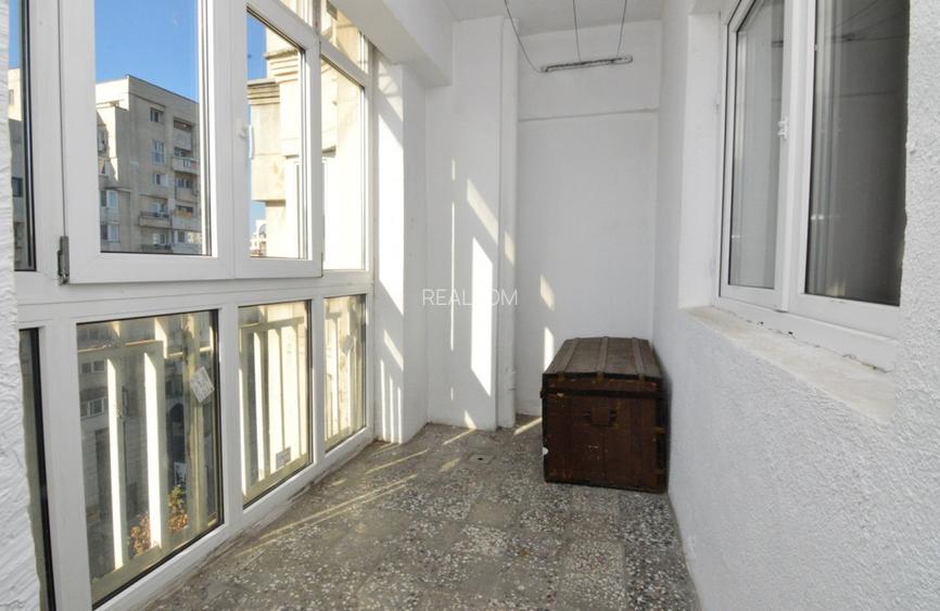 VANZARE APARTAMENT 3 CAMERE BULEVARDUL UNIRII- ZEPTER-STR. LUCIAN BLAGA NR. 3 - 6