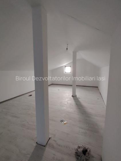 Casa  mare, luminoasa, spatioasa cu 5 camere, doua bai, 400 mp teren, Bucium - 8