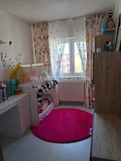 Apartament 3 camere Scriitorilor,2 balcoane,mobilat-utilat,160000 Euro - 3