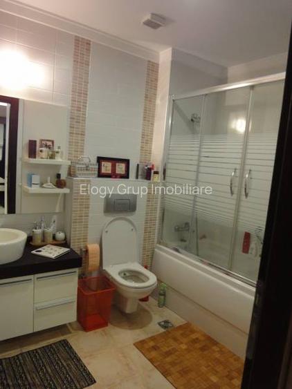 Emerald Residence, view superb catre Lac si fantaniile interioare - 12