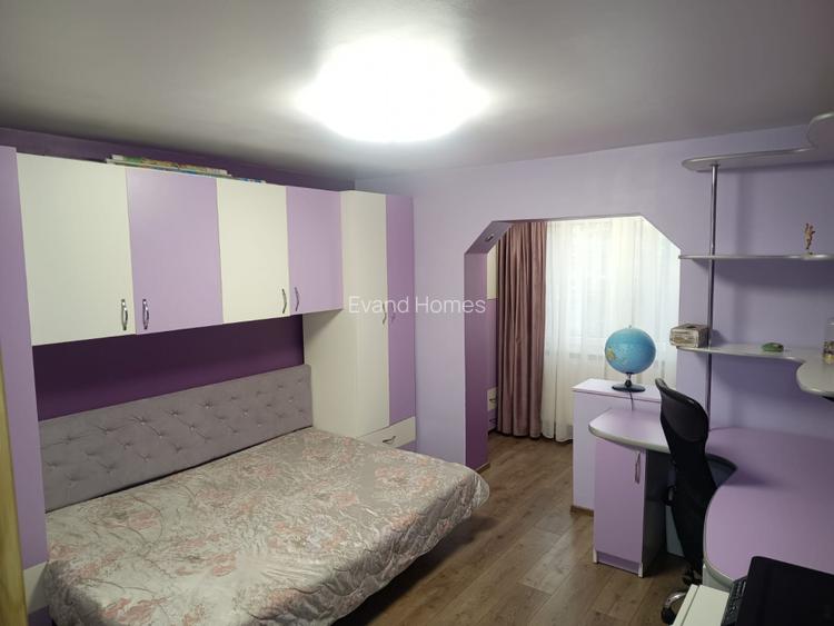 Apartament 4 camere decomandat , zona Lipovei, pozitie excelenta - 16