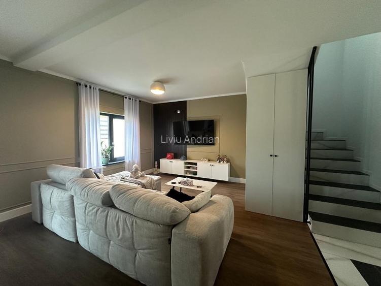 Casa D+P+E in Tomesti ,Asfalt, Tâmplărie VEKKA - 13