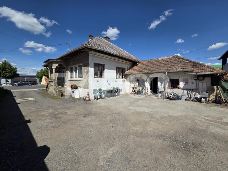 Casa de vanzare cu vulcanizare toate avizele acces la drumul principal - 2