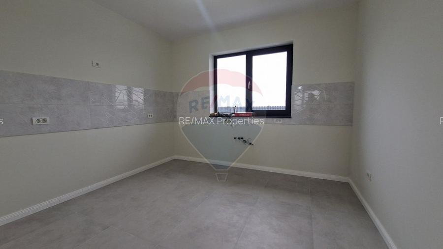 Casă / Vilă cu 3 camere de vânzare Ciocanesti - 16