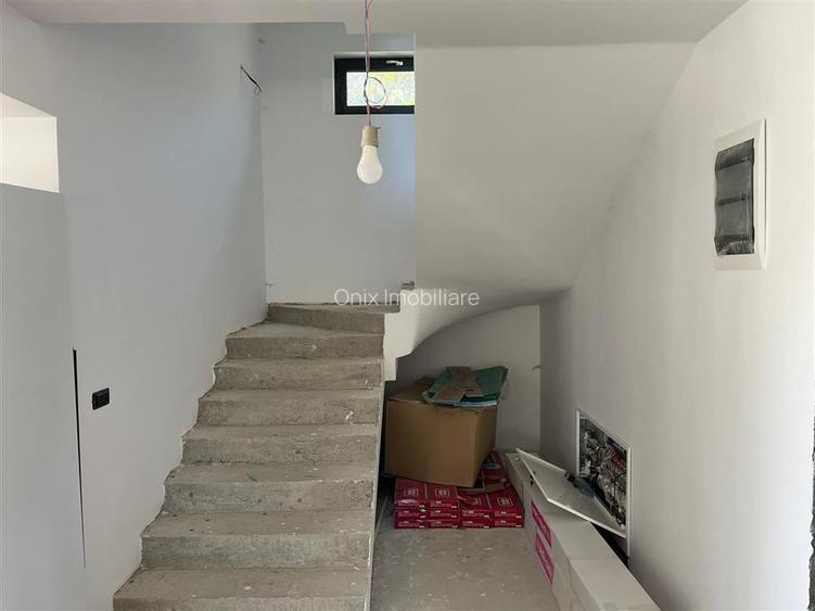 Pensiune noua de vanzare in Slanic Prahova – 400 mp utili, zona centrala, ideala - 12