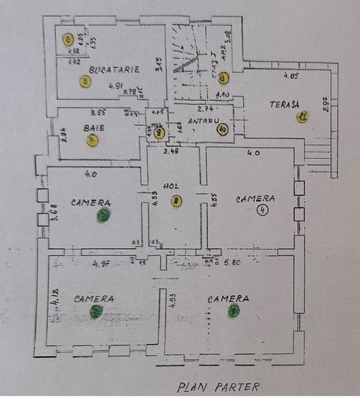 Apartament la casa 4 camere - 427 mp teren - zona str. Octavian Goga