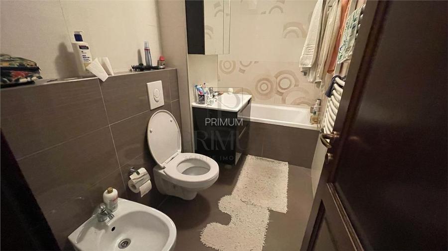 BUCOVINA - RENOVAT - ETAJ 1 - BLOC IZOLAT - 4 CAMERE - 2 BAI - 2 BALCOANE - CENT - 10