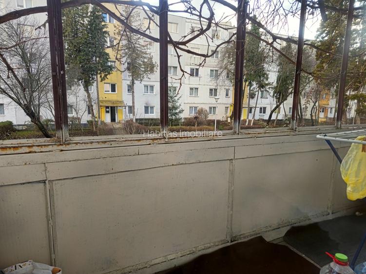 Apartament 4 camere, decomandat, etaj 1 din 4, cartierul Manastur - 12