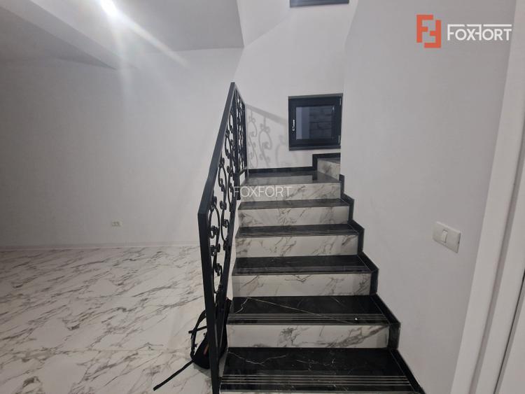 Duplex de vanzare cu 3 camere si teren de 309 mp - Recas - 4