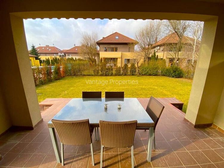 Individual villa | complex with swimming pool and tennis court | Iancu Nicolae - 2
