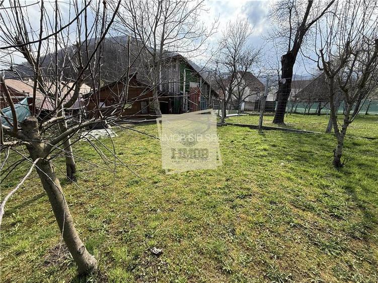 Casa ultracentrala complet renovata 6 camere 3 bai Cisnadioara - 12