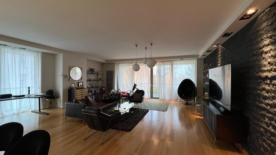 Penthouse 4 camere |  vedere catre lacul Baneasa
