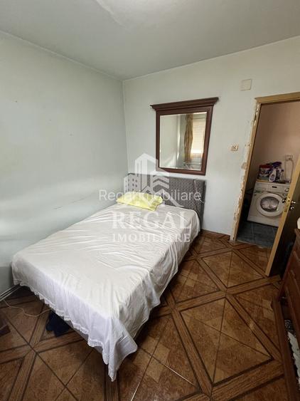 Apartament de vânzare – zona Micro 6 - 2