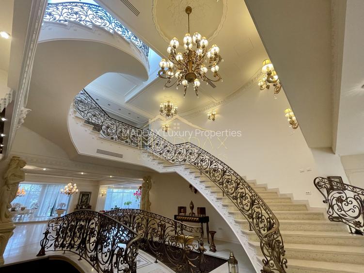 Impressive Villa *1500 SQM usable* 2613 SQM land / Open to the lake - 7