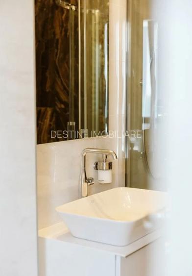 Hotel Marriott-Catedrala | 2 cam | 74mp + 107mp terasa | Mansarda | 296.000 euro - 16