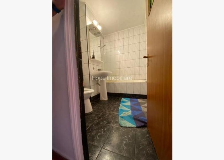Berceni-Piata Sudului-Apartament de 3 camere decomandat - 10