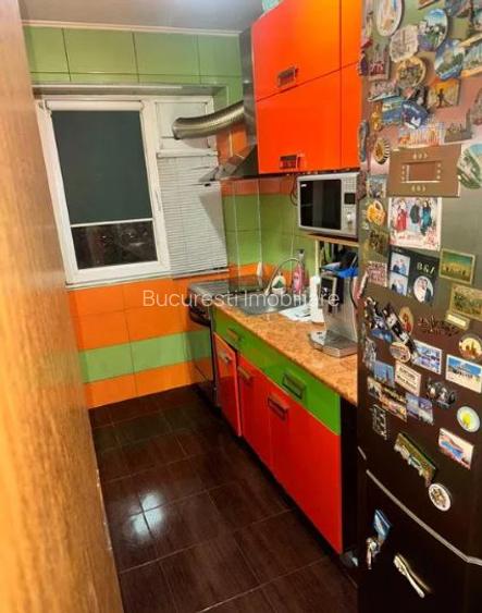 Brancoveanu Metrou,bl.reabilitat,Amenajat, loc parcare,boxa dublu,Liber - 3