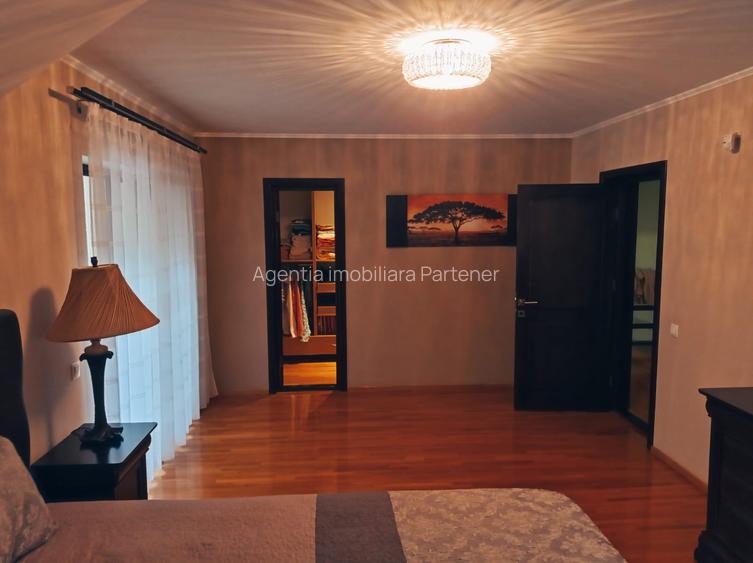Casă / Vilă de PROPRIETAR , zona DEOSEBITA ! - 13