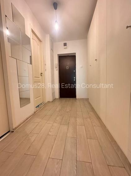 Garsoniera decomandata, etaj 2, Piata Muncii - 7