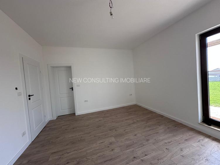 Locuință Impresionantă cu 4 Camere și 3 Băi Jumătate Duplex în Giroc - 5