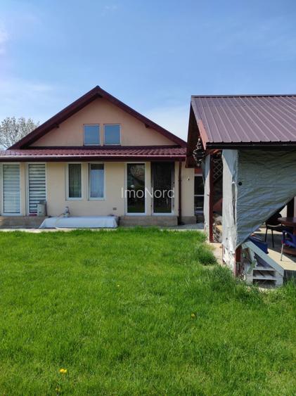 Tunari casă în Dimieni – 3 camere, curte amenajată, grădină cu seră, parcare - 4